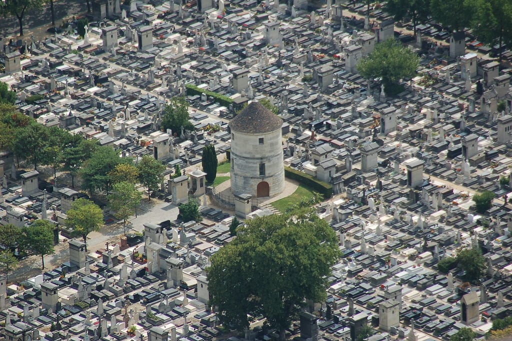 1024px-Cimeti_C3_A8re_du_Montparnasse__28zoom_29.jpg?1568609765