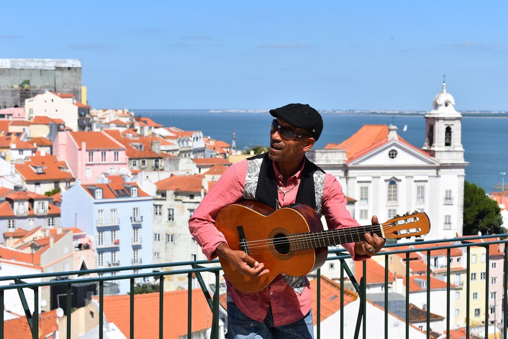 Musico_Alfama.jpg?1570455496