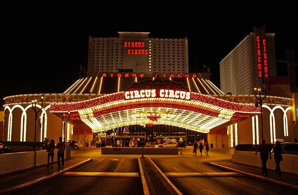 1652px-Circus_Circus_Las_Vegas_-_001.jpg?1571041500