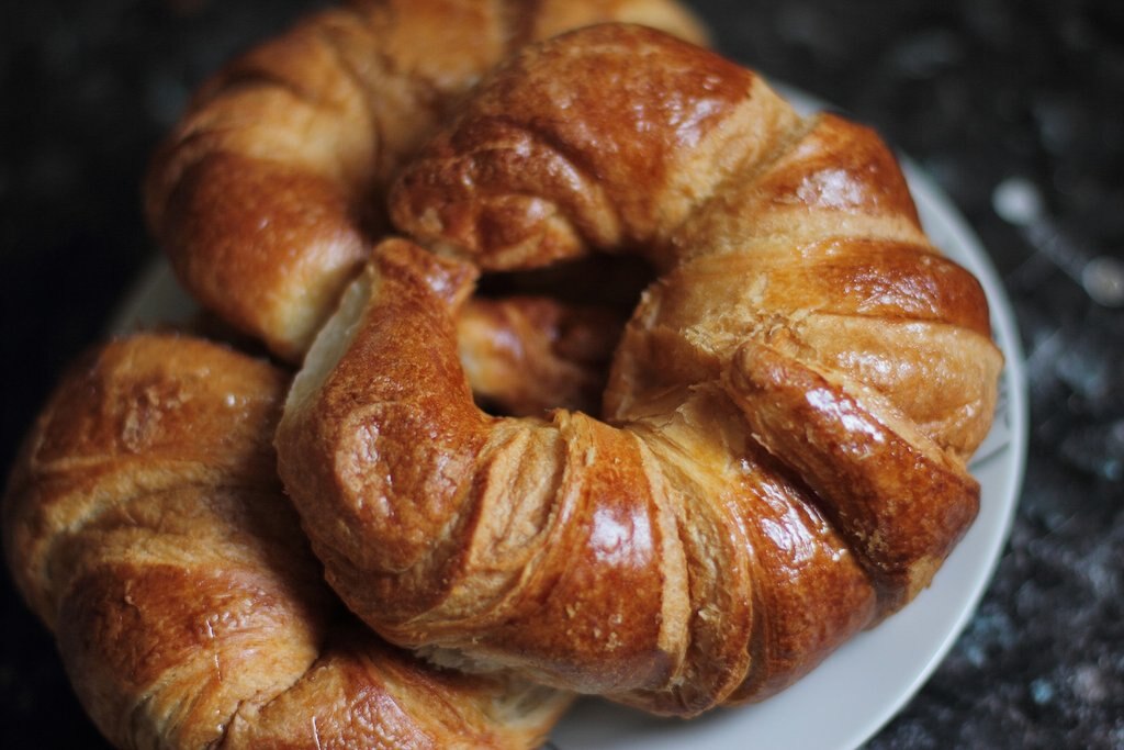 croissant-3836578_1920.jpg?1570717253