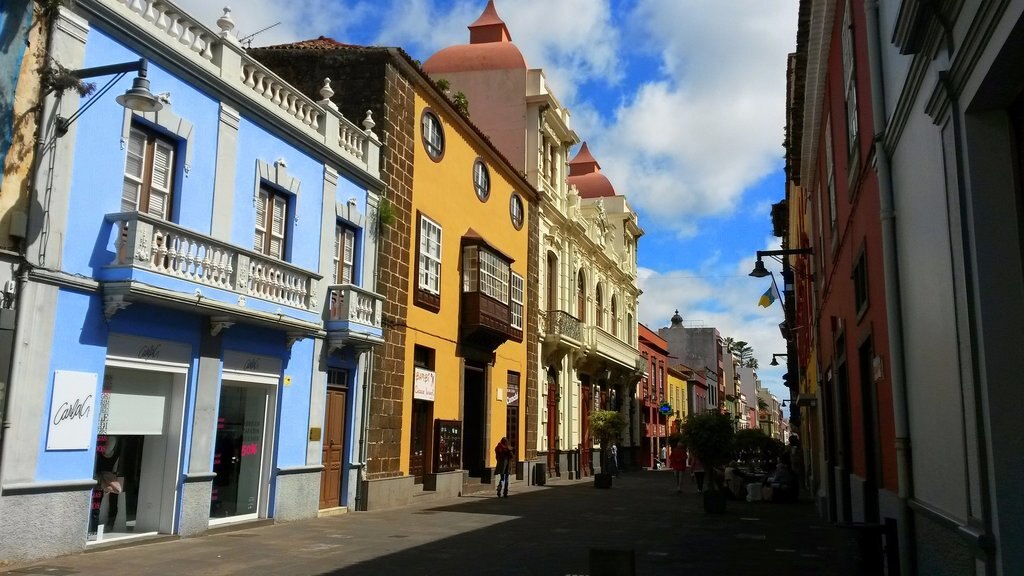 la-laguna-2913948_1920.jpg?1571926115