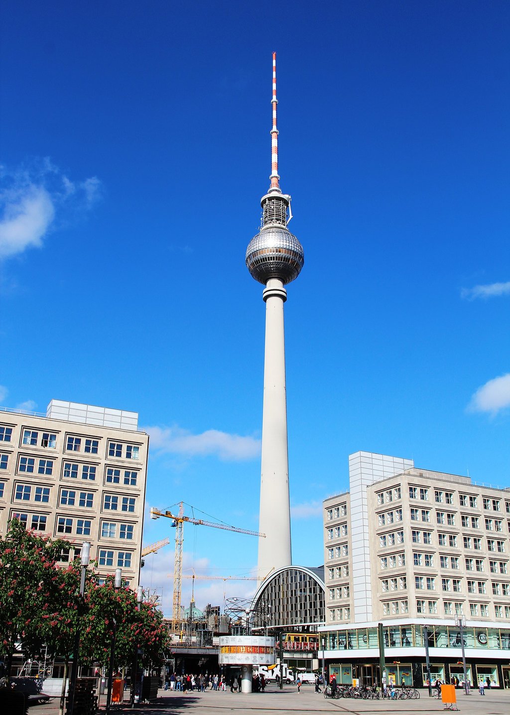 1540px-Berlin_TV-Tower.jpg?1571912693