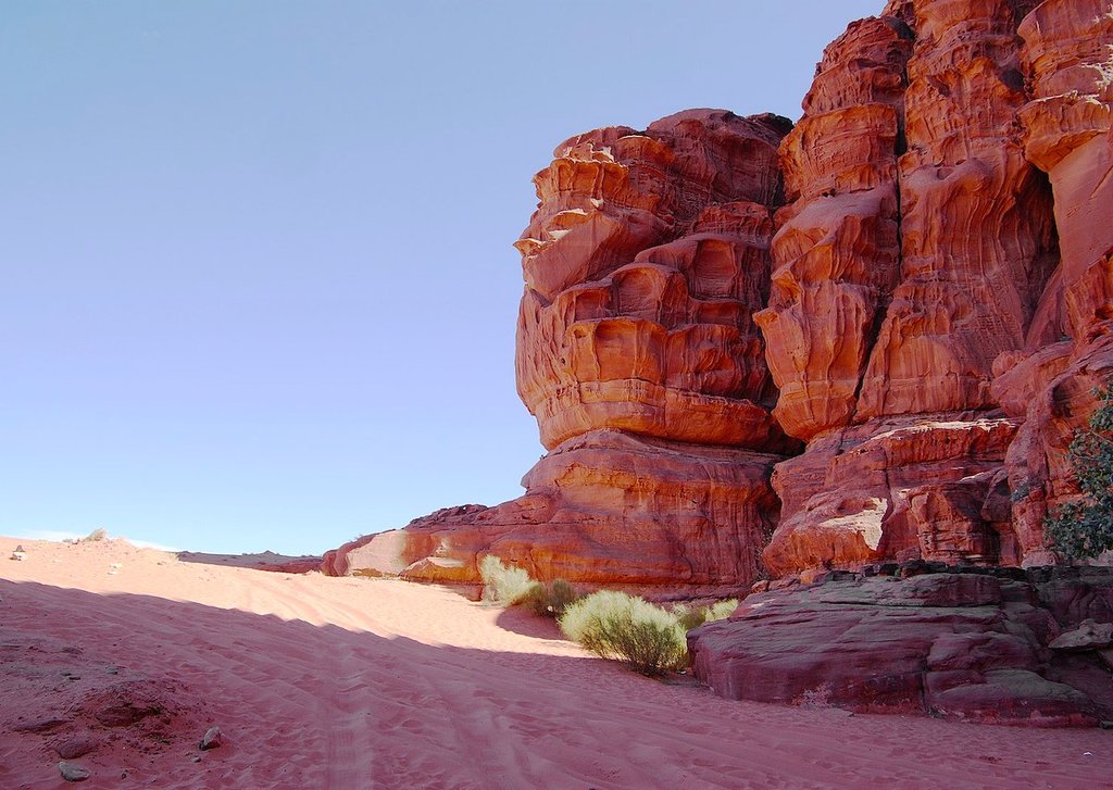 1613px-Wadi_Rum_BW_19.jpg?1565003271