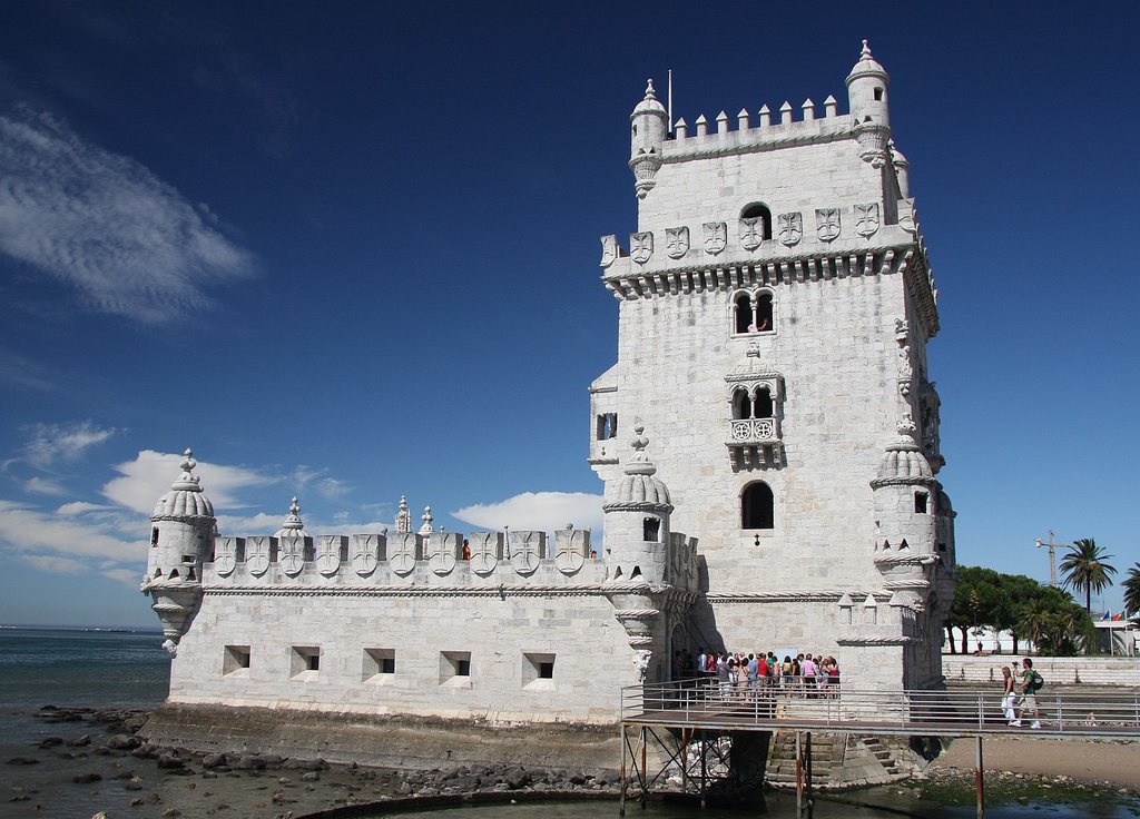 1502px-Torre_de_Bel%C3%A9m._Bel%C3%A9m_Tower._%283809892712%29.jpg?1572952230