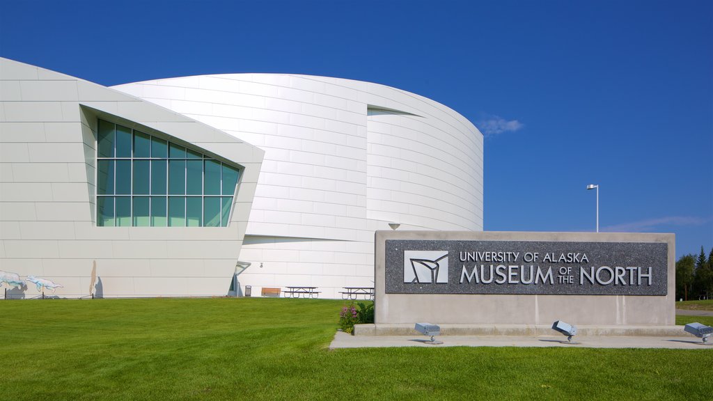 Museum of the North joka esittää moderni arkkitehtuuri ja kyltit