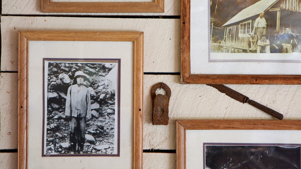 Crow Creek Mine showing heritage elements