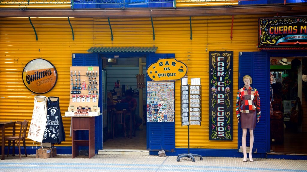 La Bombonera showing street scenes and shopping