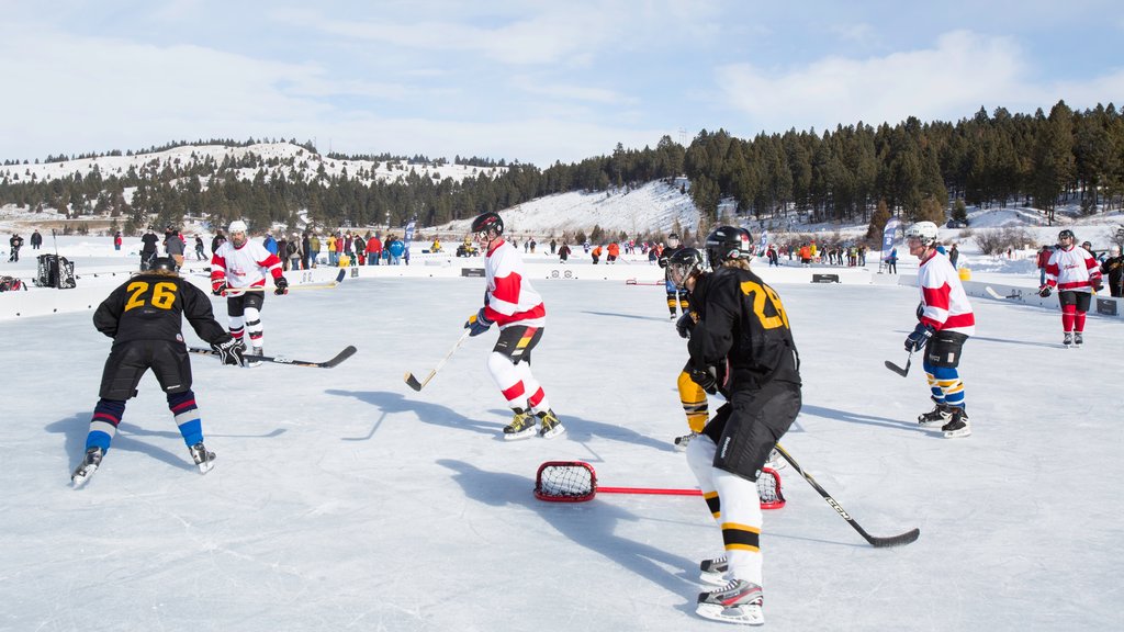 Kalispell showing ice skating