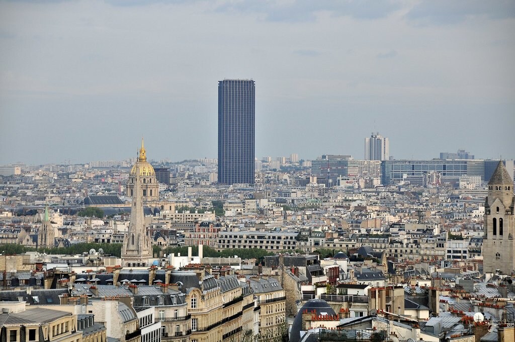 1626px-Paris_Tour_Montparnasse_from_the_Arc_de_Triomphe_20100505.jpg?1576232681