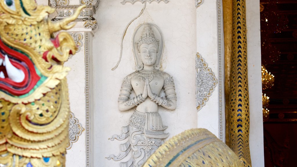 Wat Chedi Luang mostrando um templo ou local de adoração