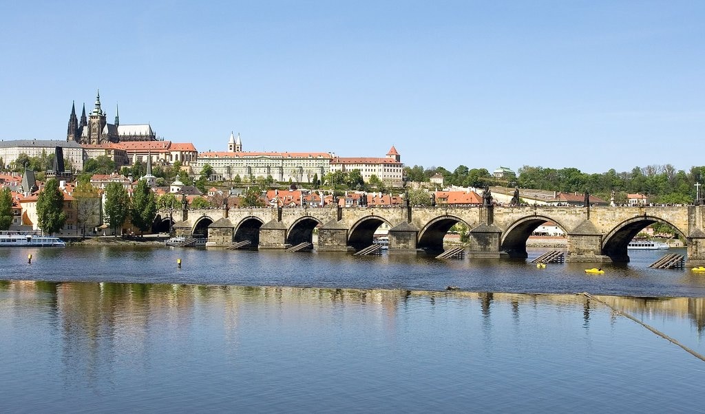 1838px-Charles_Bridge_-_Prague__Czech_Republic_-_panoramio.jpg?1576684347