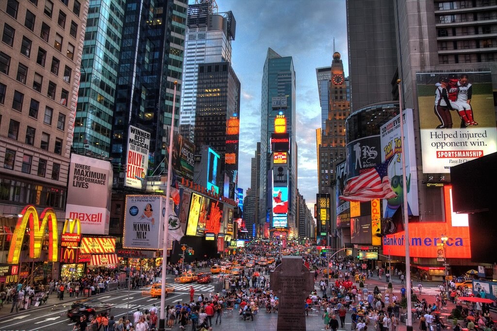 1620px-New_york_times_square-terabass.jpg?1576693392
