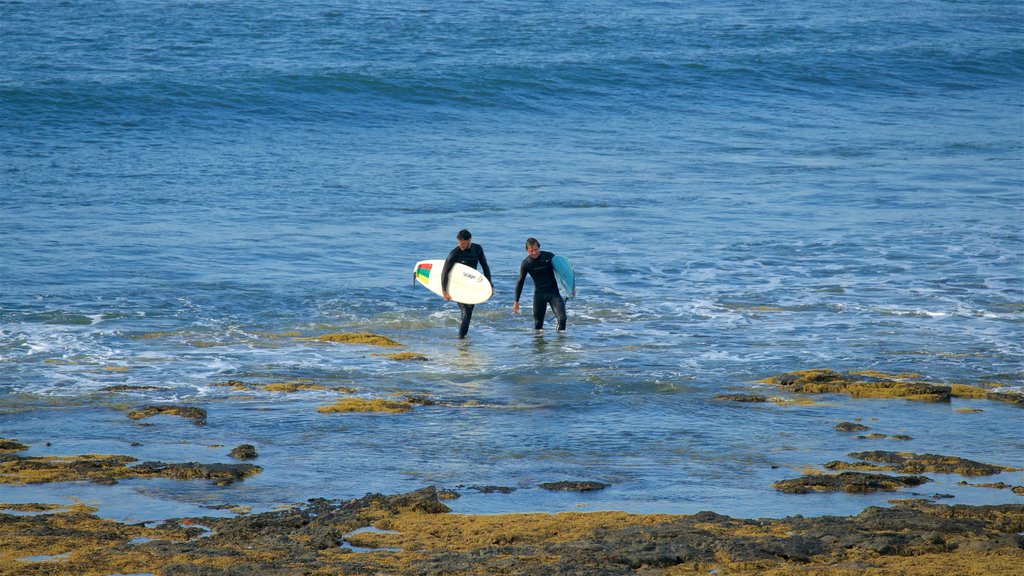 Phillip Island mostrando surf