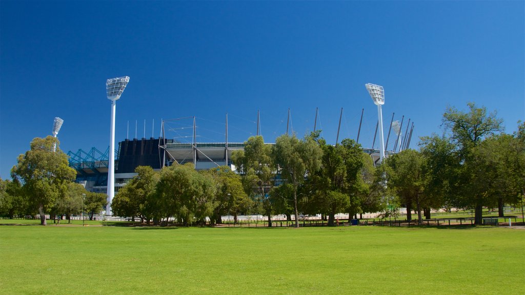 Melbourne Cricket Ground que incluye un parque