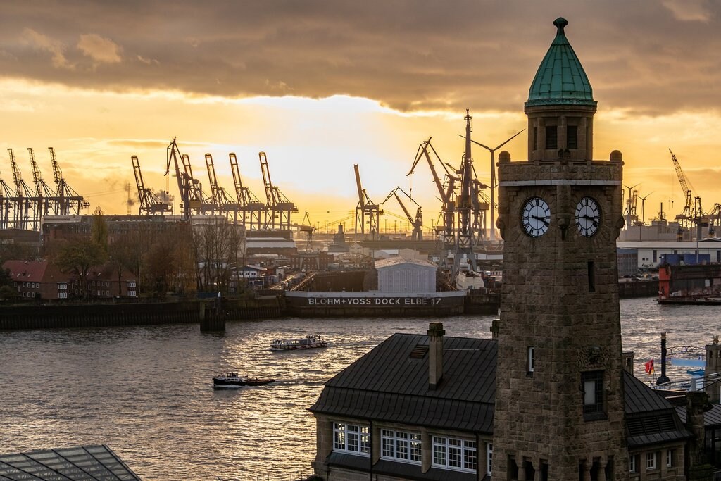 hamburg_landungsbrucken.jpg?1578577765