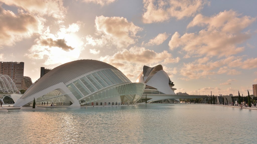 Ciudad_de_las_artes.jpg?1578919723