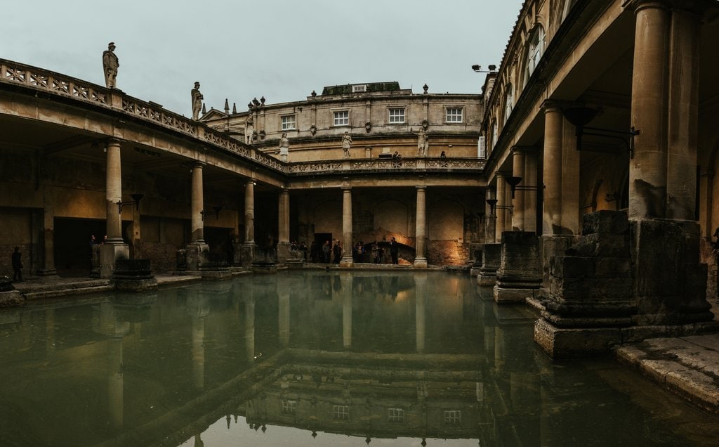 A Visitor's Guide to Bath's Roman Baths Explore by Expedia