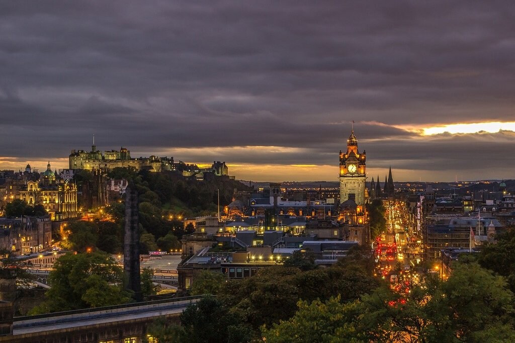 edinburgh-4481727_1280.jpg?1576667799