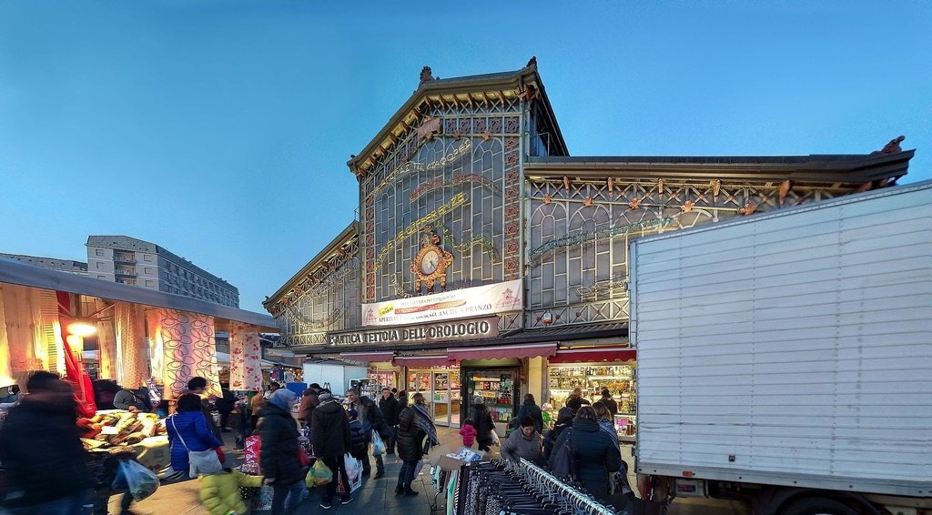 1920px-Vue_du_marche%CC%81_de_Porta_Palazzo_a%CC%80_Turin_%282017%29.jpg?1579265236