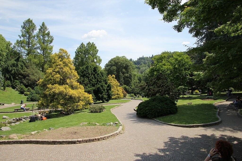 1280px-Torino__parco_del_Valentino_%2801%29.jpg?1579502038