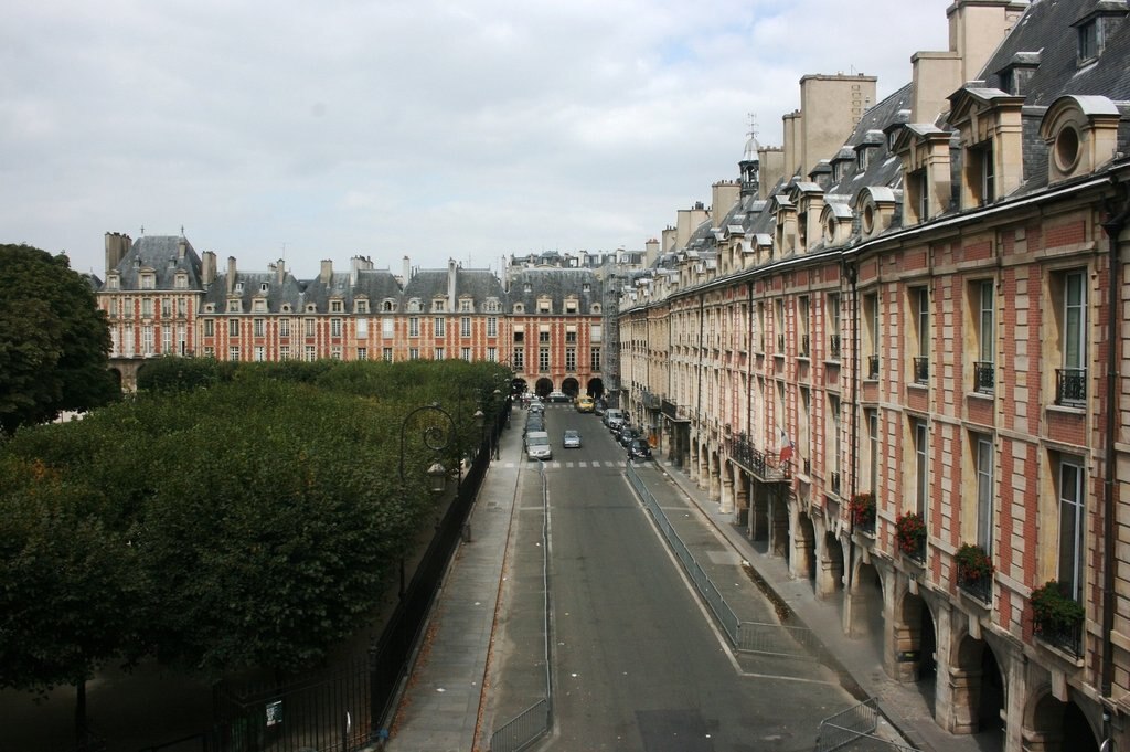 Place_de_Vosges.jpg?1579702292