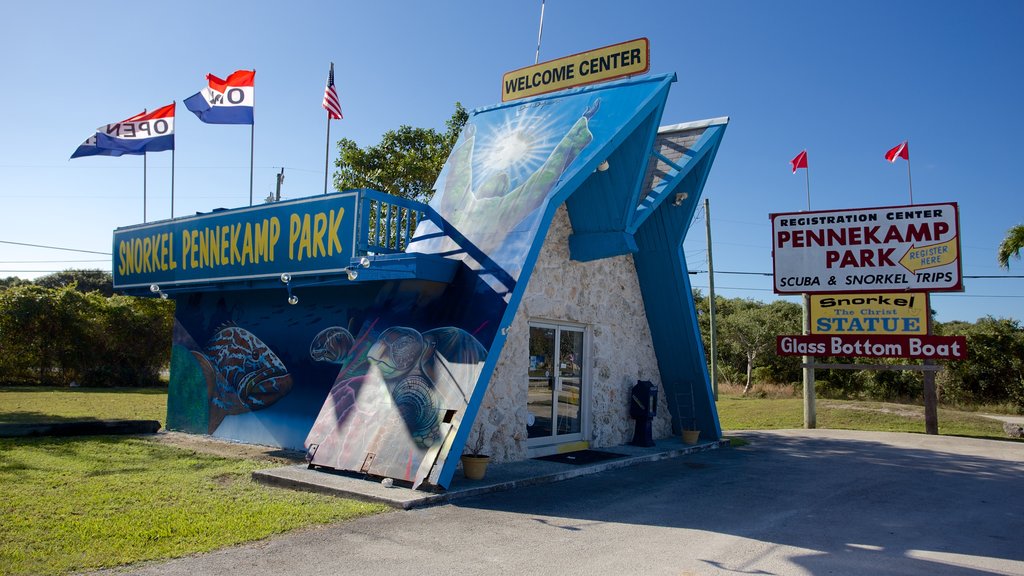 Key Largo showing signage