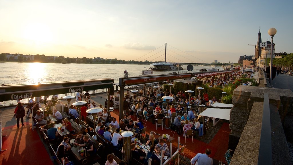 duesseldorf_Rhein_Promenade.jpg?1580131780