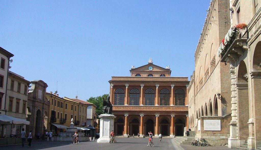 1885px-Rimini_Piazza_Cavour.jpg?1581071927