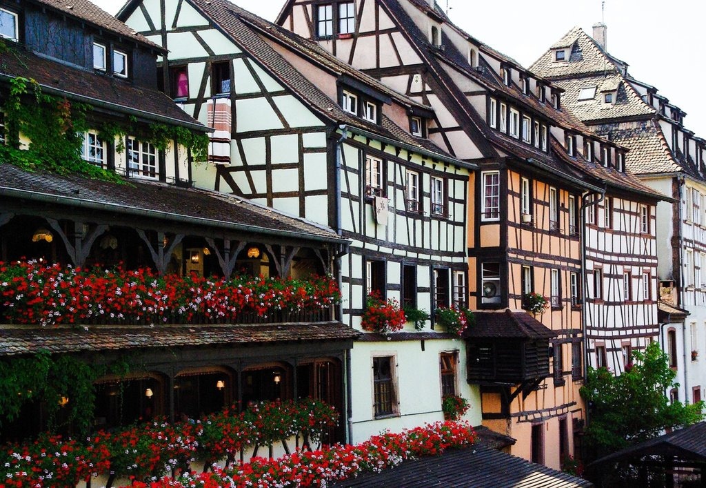 town-downtown-france-landmark-facade-strasbourg-1068341-pxhere.com.jpg?1581335956