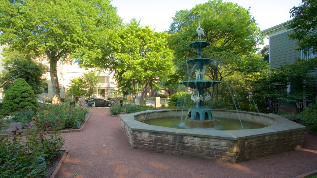 North Suburbs featuring a fountain and a garden