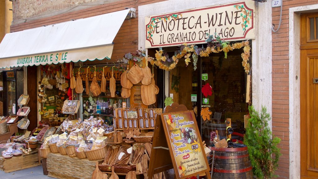 Castiglione del Lago ofreciendo compras