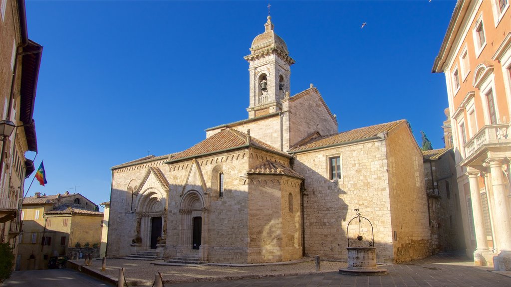 San Quirico d\'Orcia featuring a church or cathedral and heritage architecture