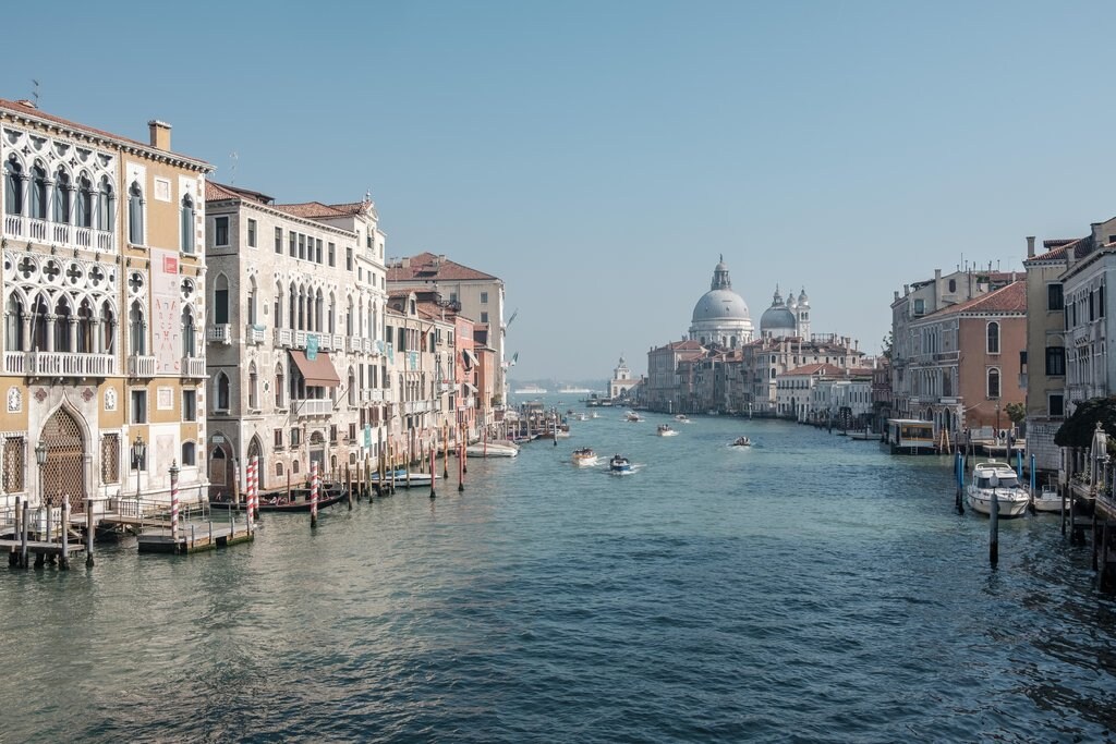 christian-holzinger-FmFAQMrF2O8-unsplash.jpg?1583900607
