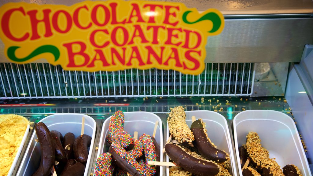 Big Banana Coffs Harbour qui includes nourriture