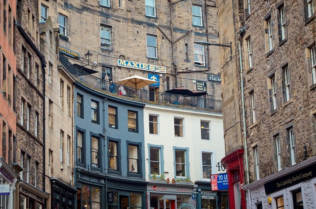 Old_town_Edimburgo.jpg?1586341004