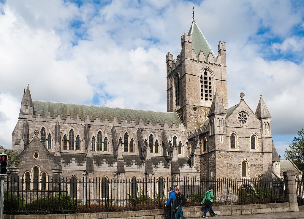 1499px-Dublin_Christ_Church_Cathedral_2012_09_26.jpg?1586890584