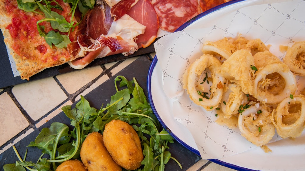tapas-mercato-del-ninot-barcellona.jpg?1586877099