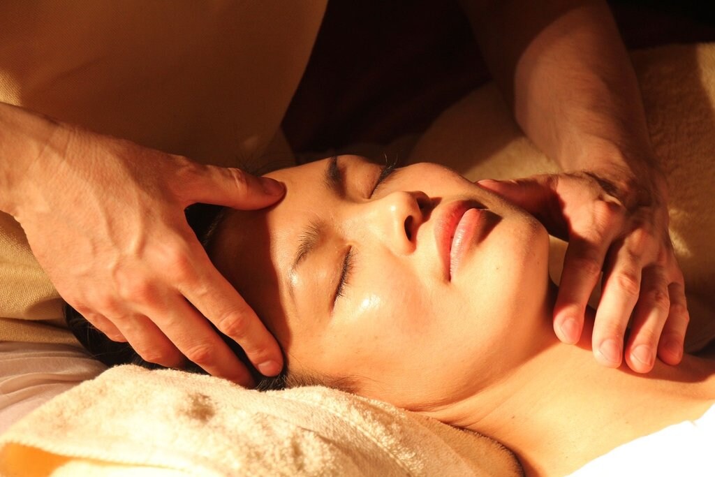 massage-1929064_1920.jpg?1579725819