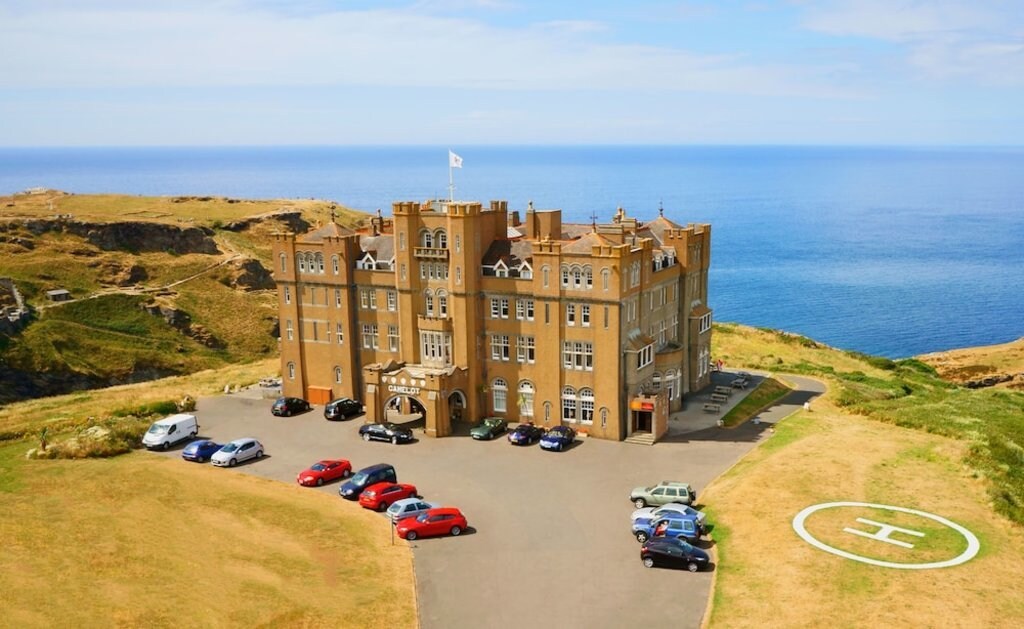 Camelot_Castle_Hotel.jpg?1587396858