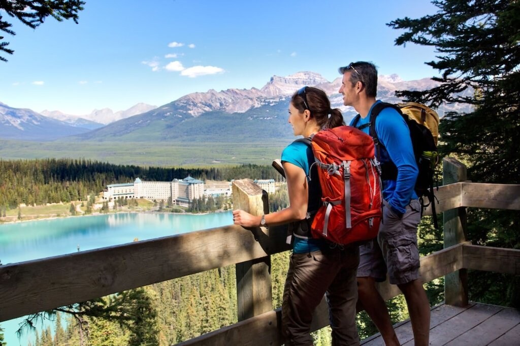 Fairmont_Chateau_Lake_Louise.jpg?1587397602