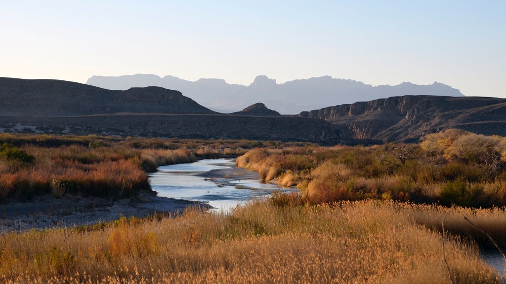 Big Bend Nationaal park bevat vredige uitzichten en bergen