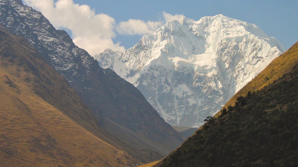 Peruvian Highlands showing mountains and snow