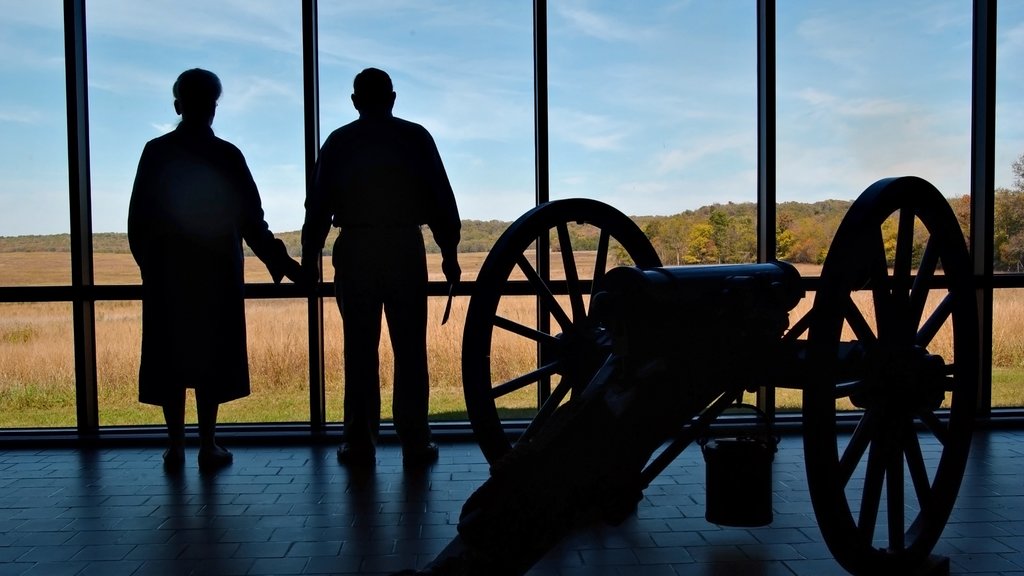 Pea Ridge militære nasjonalpark som inkluderer kulturarv og militærelementer i tillegg til par