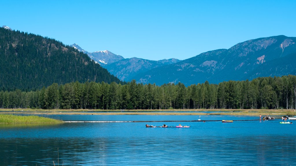 North Cascades National Park toont een meer of poel, vredige uitzichten en landschappen