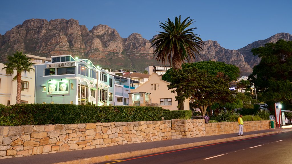 Camps Bay Beach showing a coastal town