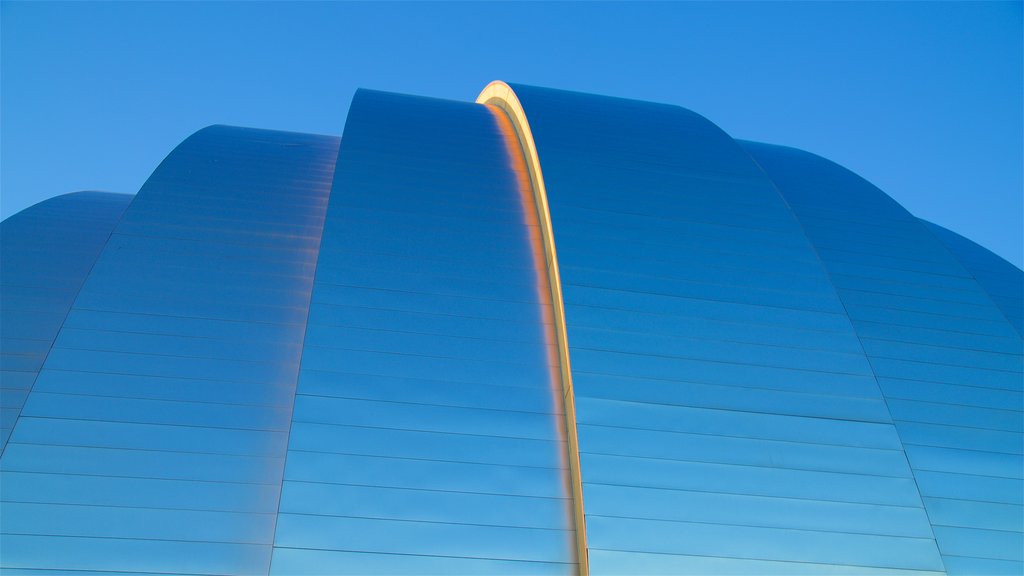 Kauffman Center for the Performing Arts que inclui arquitetura moderna