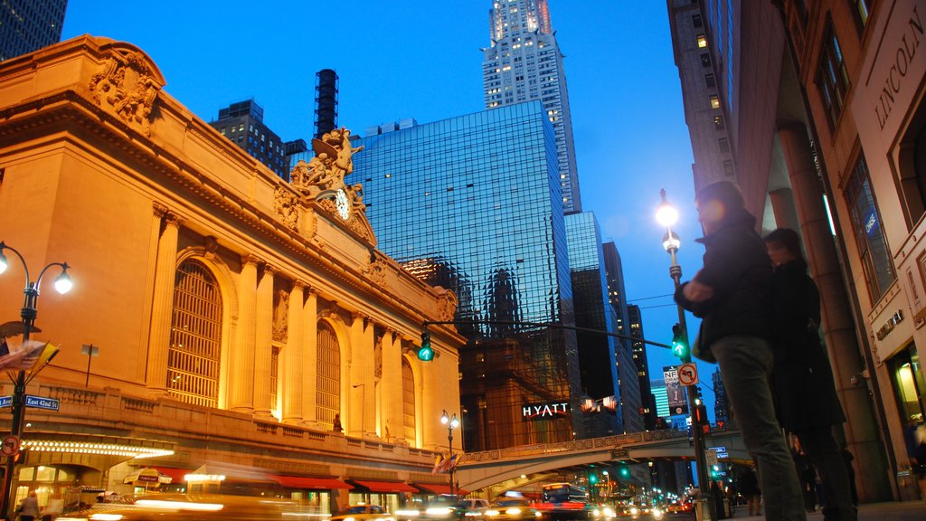 Grand Central Terminal which includes heritage elements, night scenes and a city