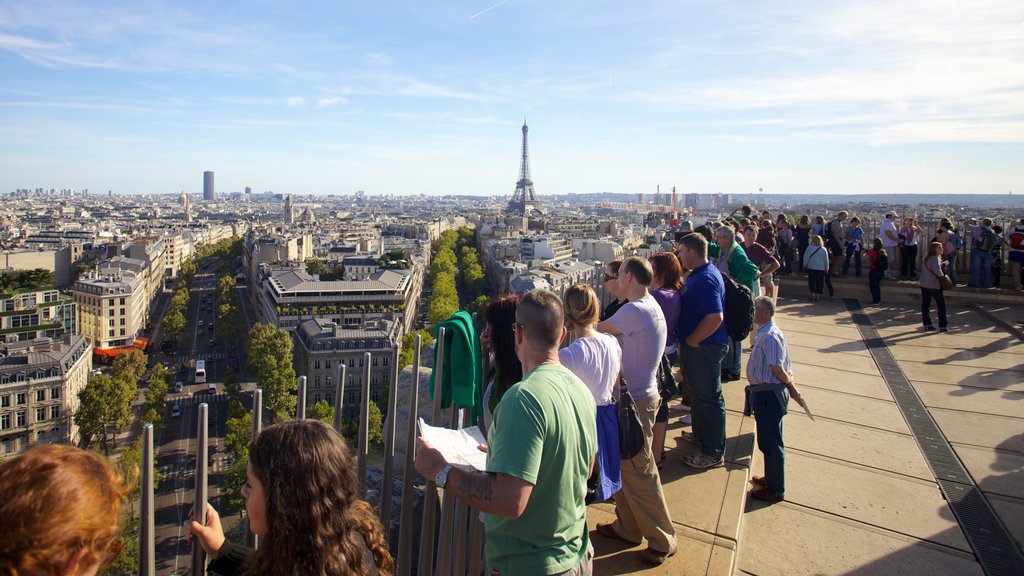 Arc de Triomphe featuring a city, skyline and views