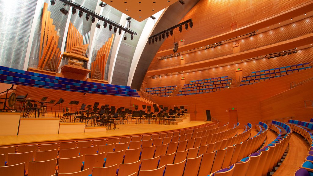 Kauffman Center for the Performing Arts toont theaters en interieur