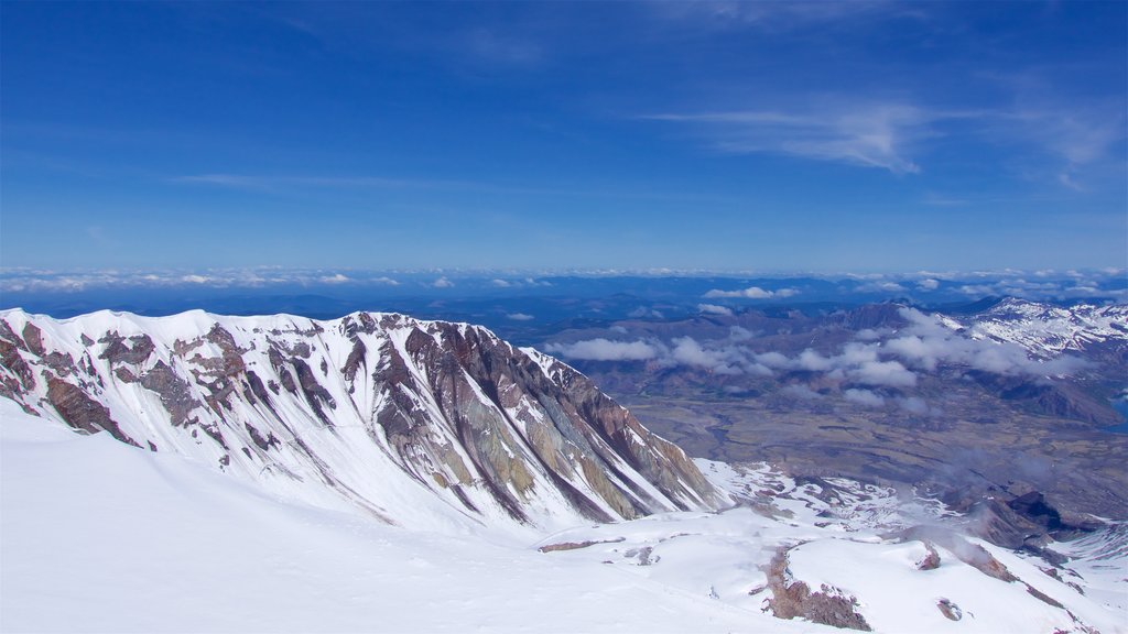 Mount St. Helens som inkluderar stillsam natur och snö